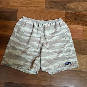 Patagonia camo baggies